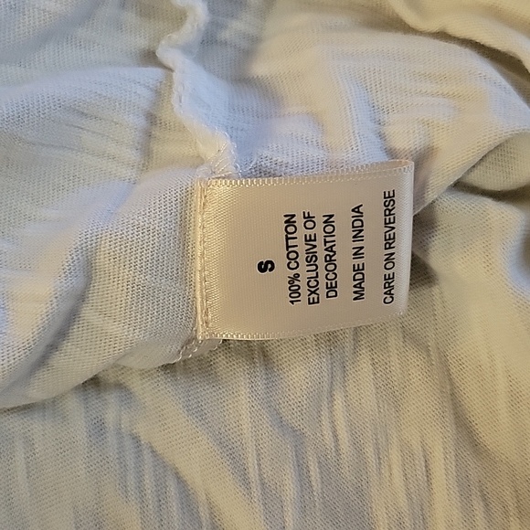 Keep in Touch, Prairie style top, Size Small, white & blue - Picture 3 of 6